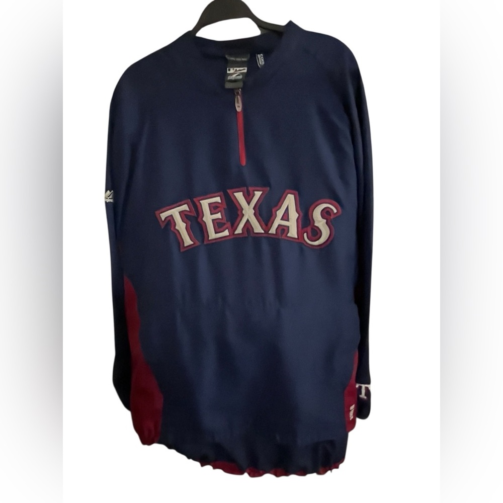 Vintage Texas
Rangers MLB
Majestic Cool
Base Jacket
Qtr Zip Blue
Men's